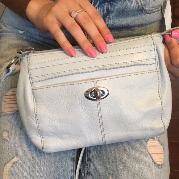 Danier leather purse light blue - Picture 2 of 3